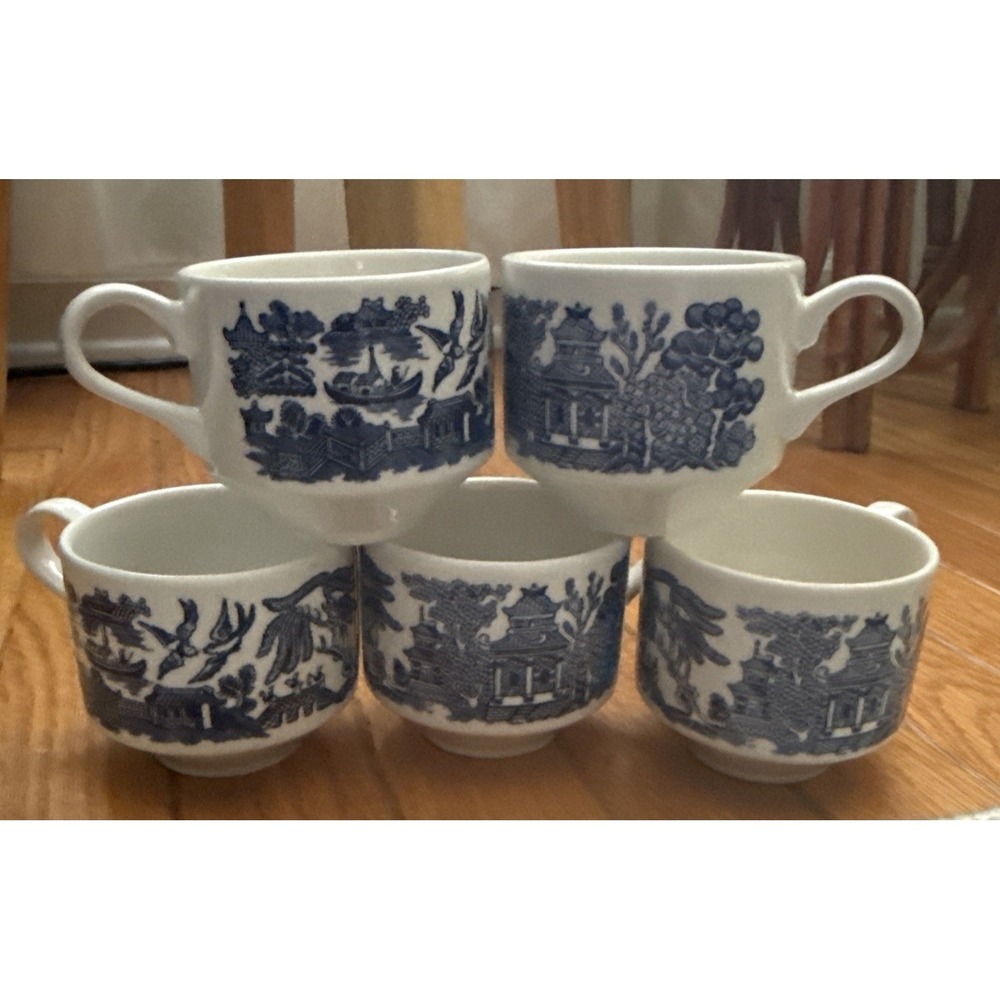 5 Vintage Blue Willow Coffee / Tea Cups Churchill England